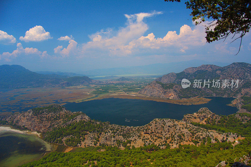 Iztuzu海滩和土耳其的Dalyan View。